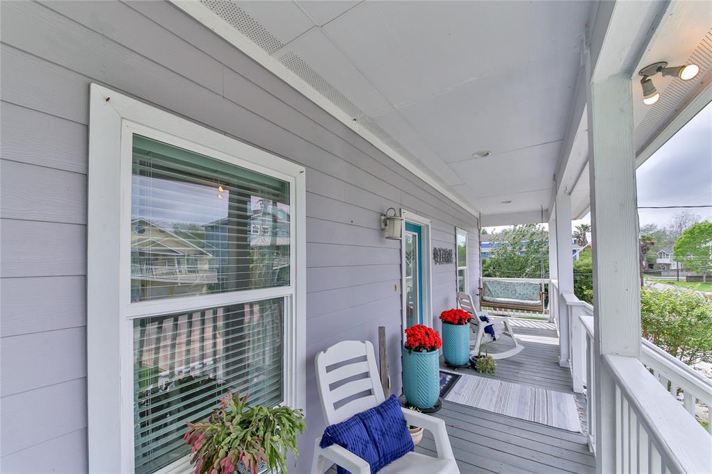 823 Dogwood Road, Clear Lake Shores, Texas image 7