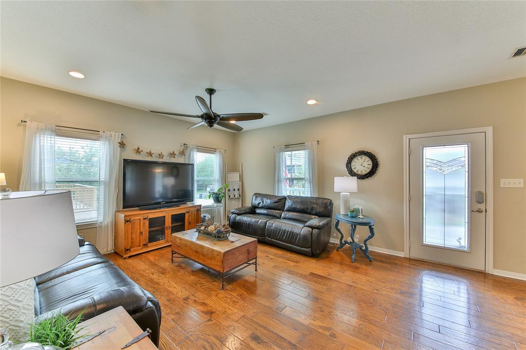 823 Dogwood Road, Clear Lake Shores, Texas image 10