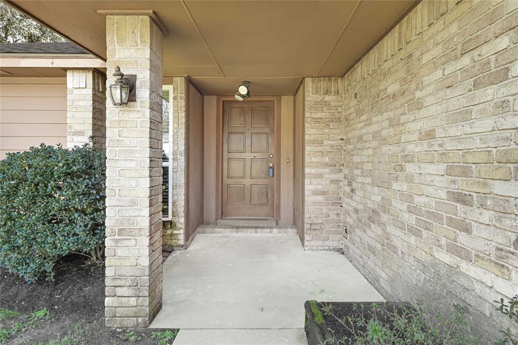 22031 Pearl Lake Drive, Katy, Texas image 3