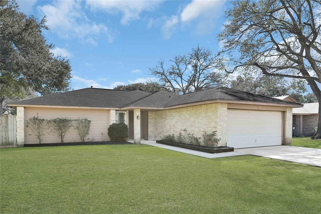 22031 Pearl Lake Drive, Katy, Texas image 2