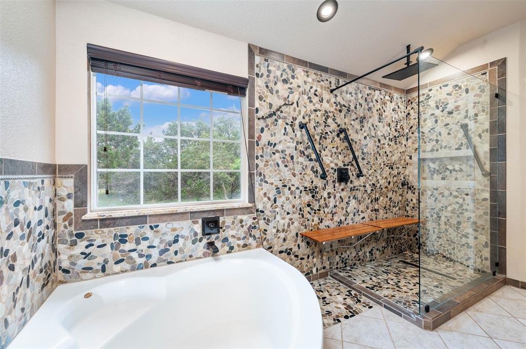 161 N Stallion Estates Drive, Spring Branch, Texas image 24