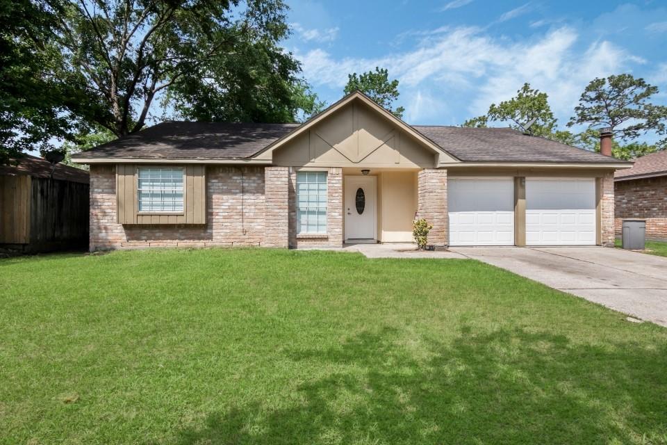 8031 Barnhill Drive, Humble, Texas image 23