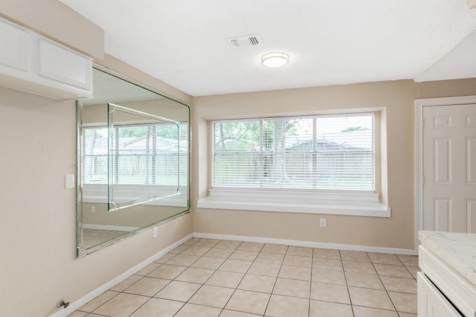 8031 Barnhill Drive, Humble, Texas image 13