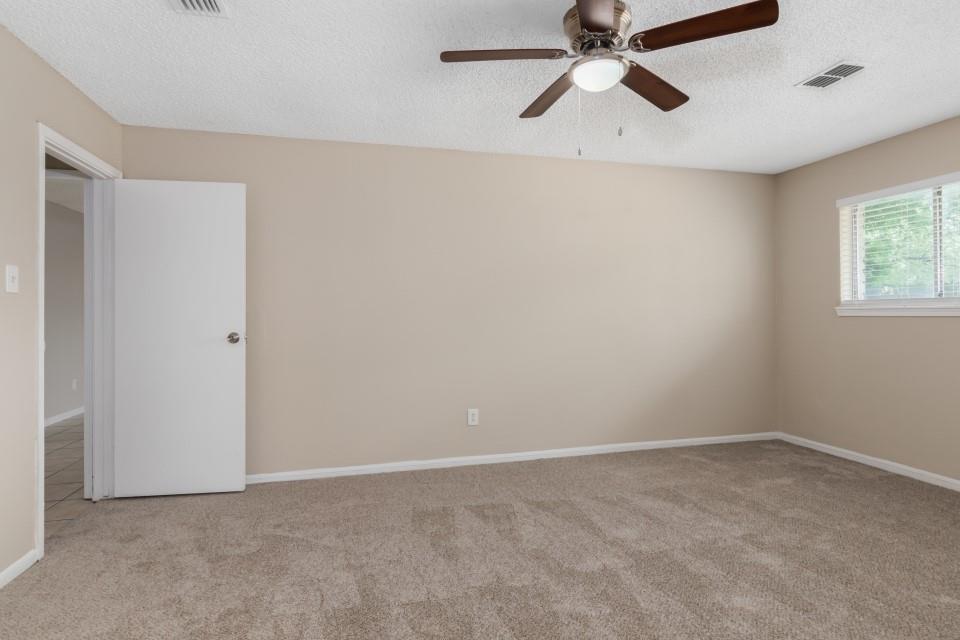 8031 Barnhill Drive, Humble, Texas image 10