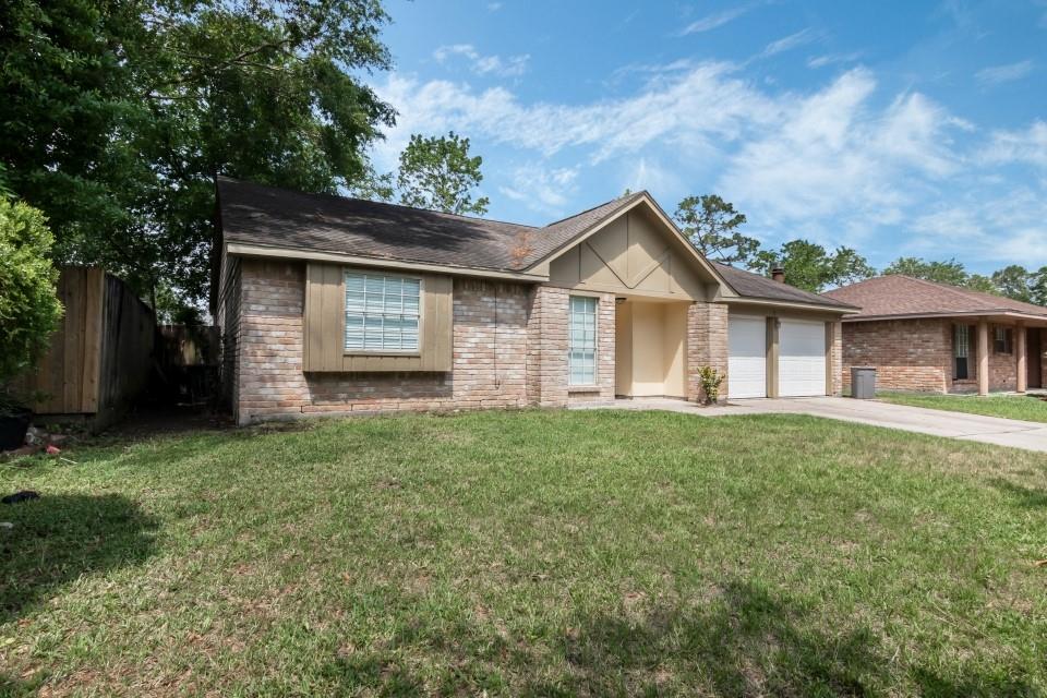8031 Barnhill Drive, Humble, Texas image 22