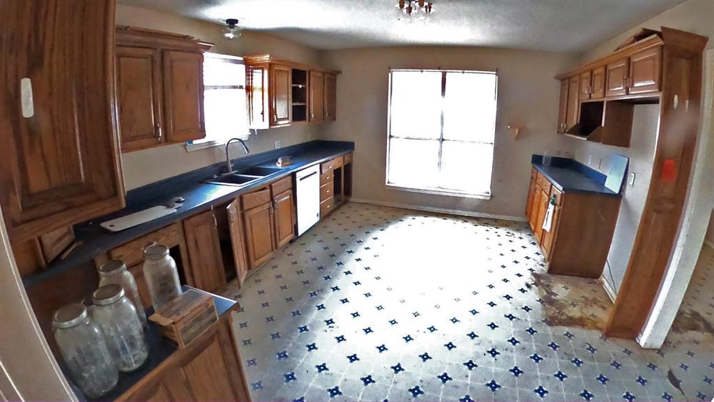144 N Jeffus Street, Deport, Texas image 12