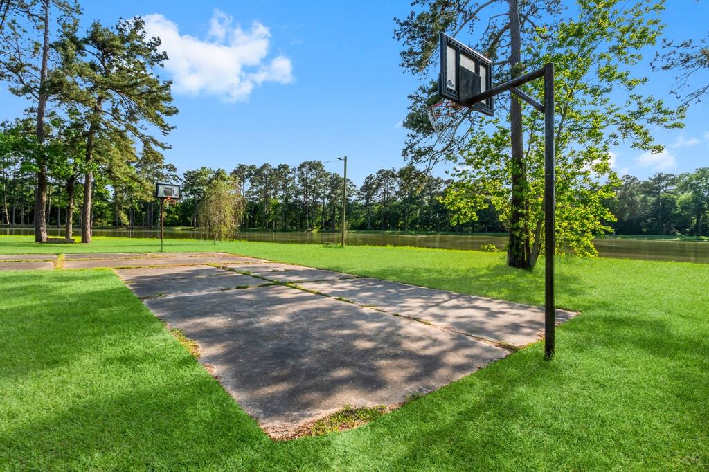 19348 E Lakeshore Drive, Magnolia, Texas image 35