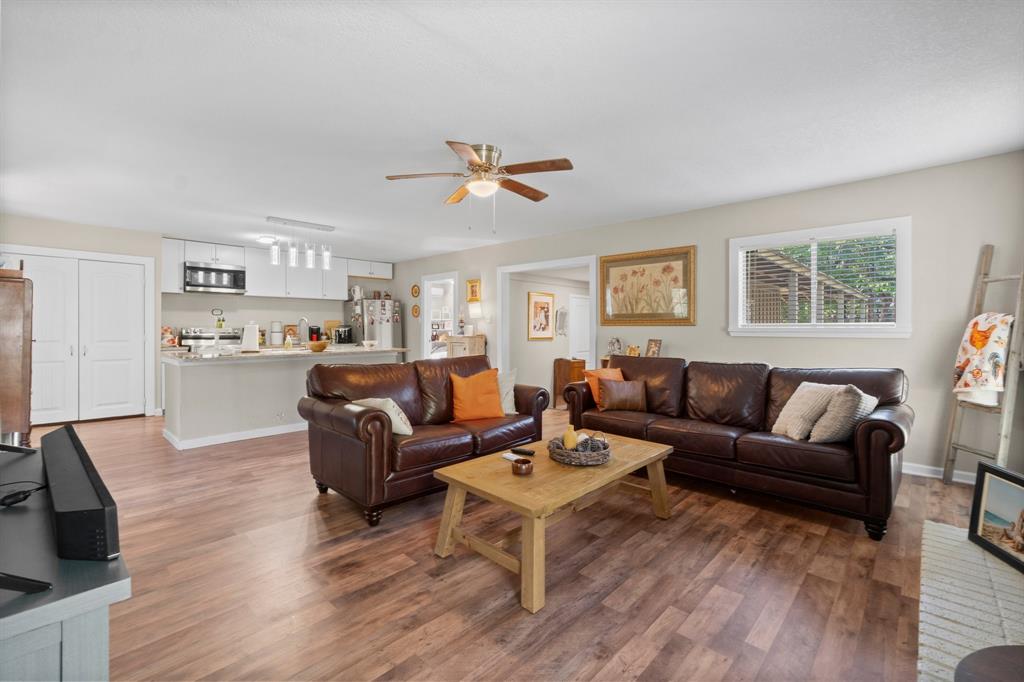 19348 E Lakeshore Drive, Magnolia, Texas image 15
