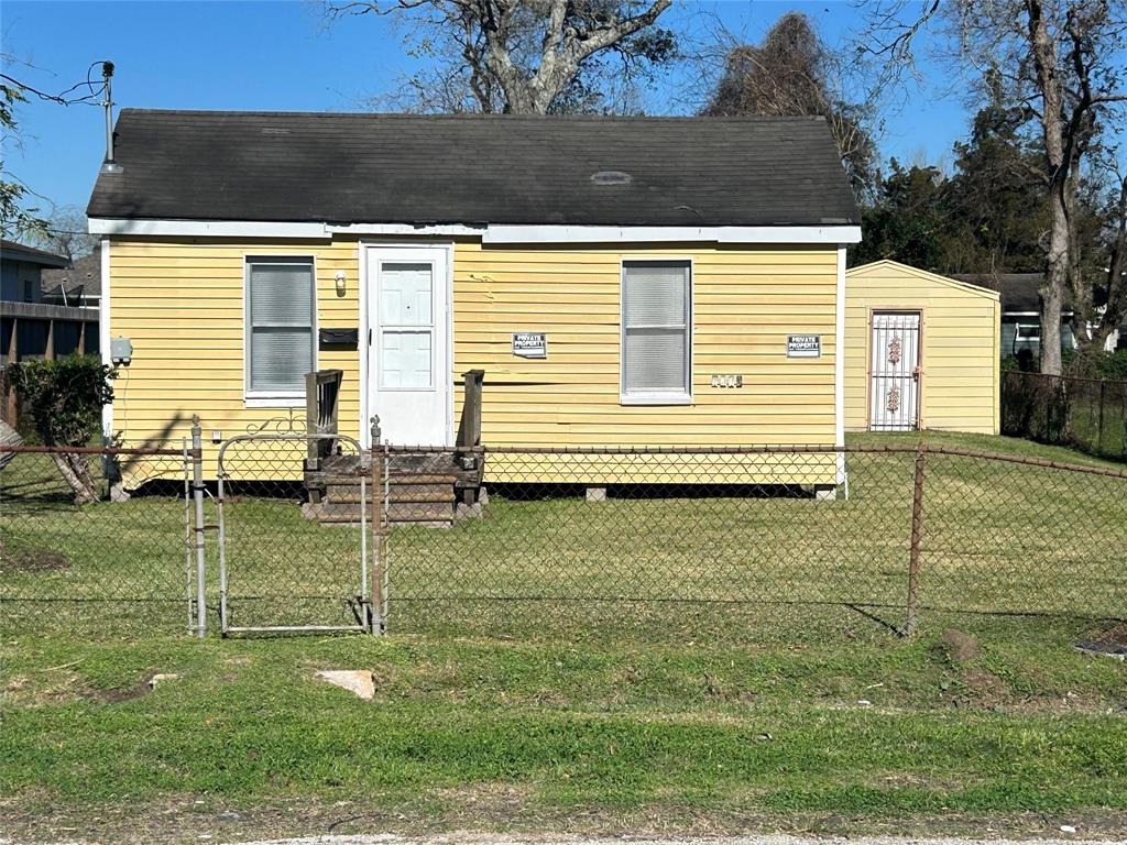 2013 Rosalee Street, La Marque, Texas image 1