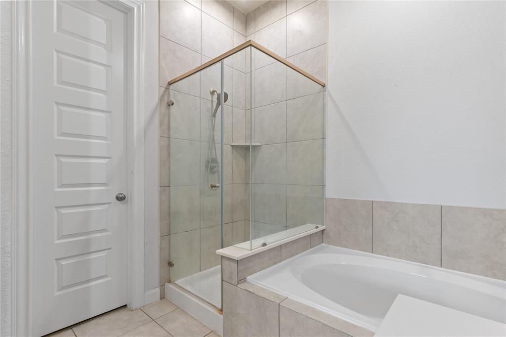 19815 Caprock Falls Court, Cypress, Texas image 18