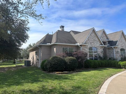 A home in Waller