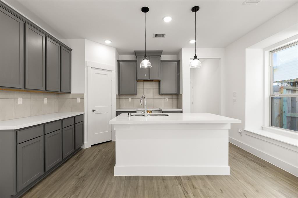 4719 Sand Clouds Drive, Katy, Texas image 5