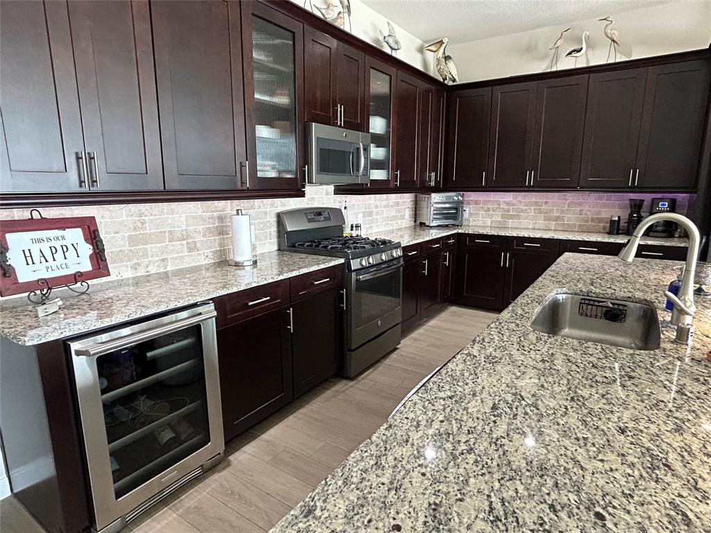 5313 Allen Cay Drive, Texas City, Texas image 11