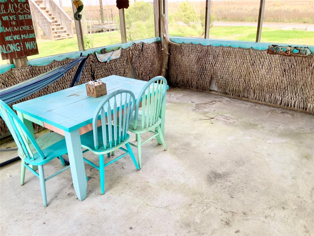 1476 Mabry Street, Gilchrist, Texas image 9