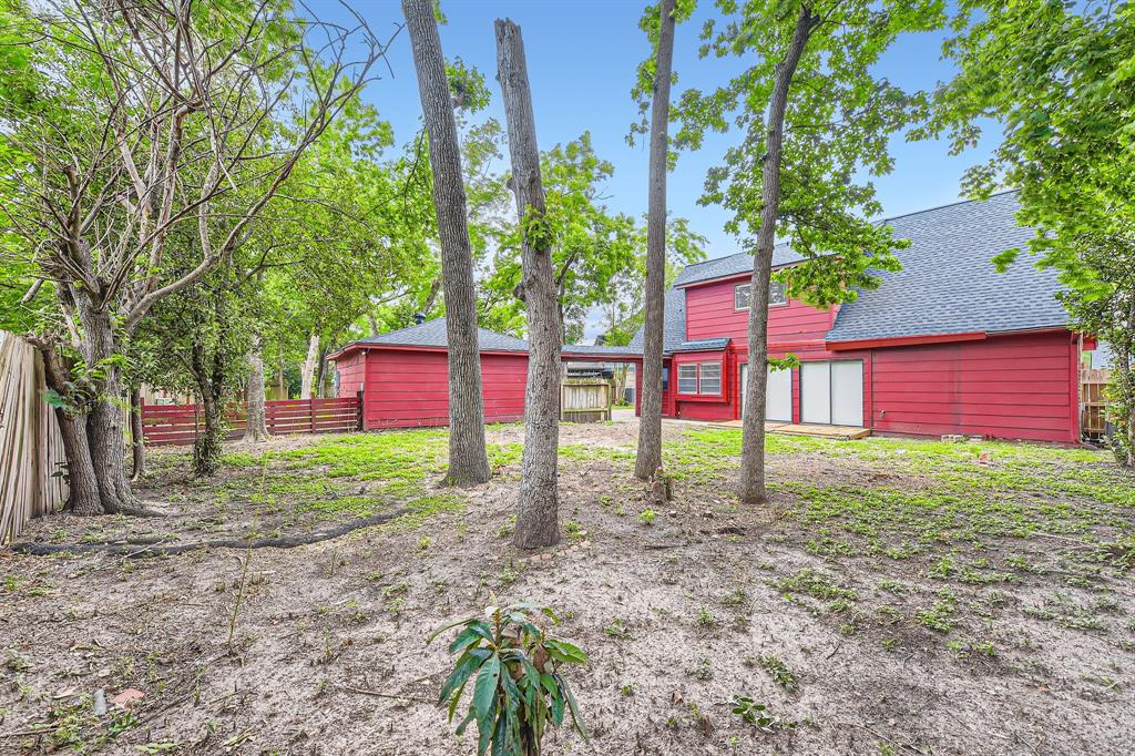 17106 Mellow Ridge Drive, Spring, Texas image 22