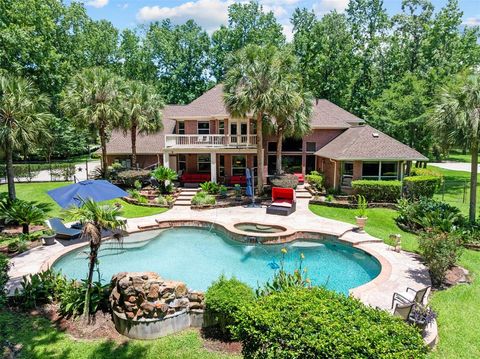 37703 Edgewater Drive Pinehurst TX 77362