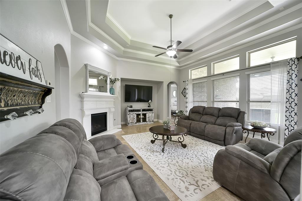 12910 Picket Hills Lane, Humble, Texas image 6