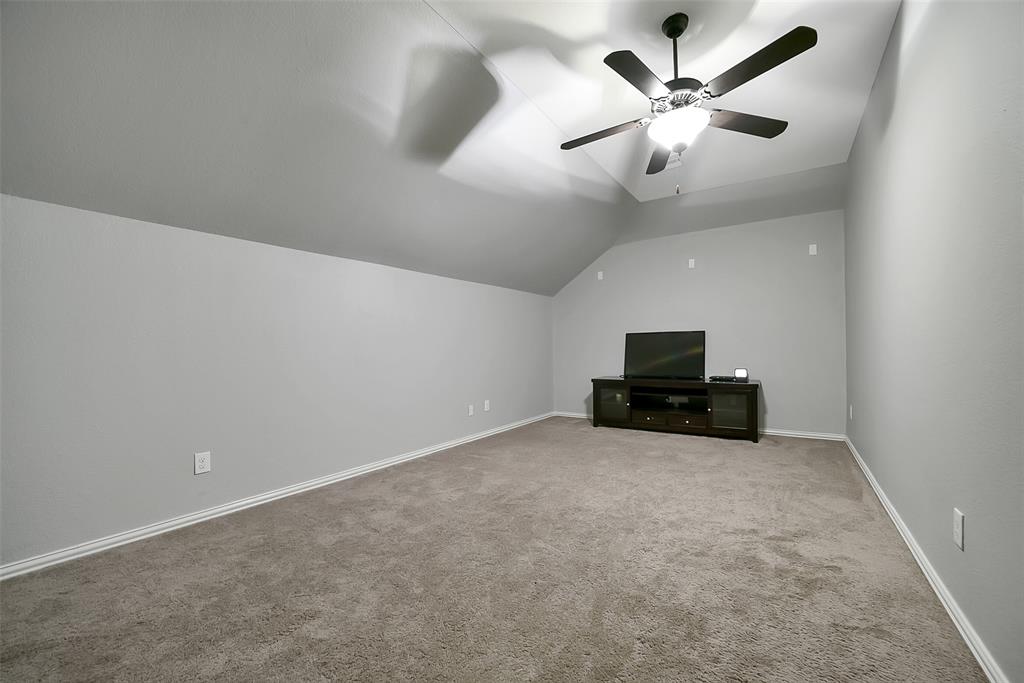 12910 Picket Hills Lane, Humble, Texas image 34