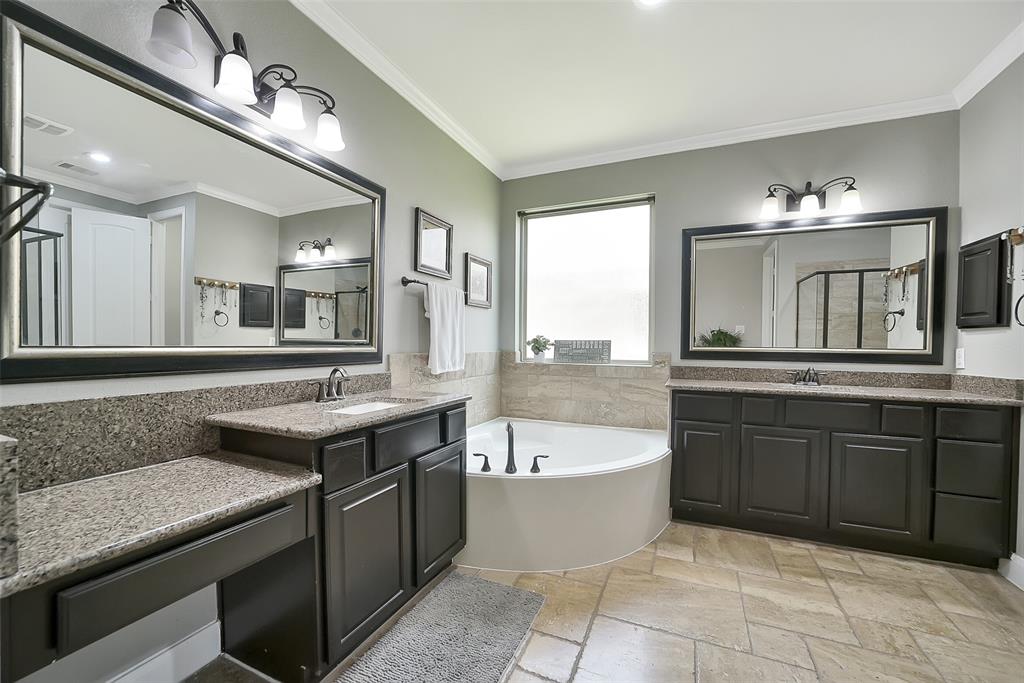12910 Picket Hills Lane, Humble, Texas image 26