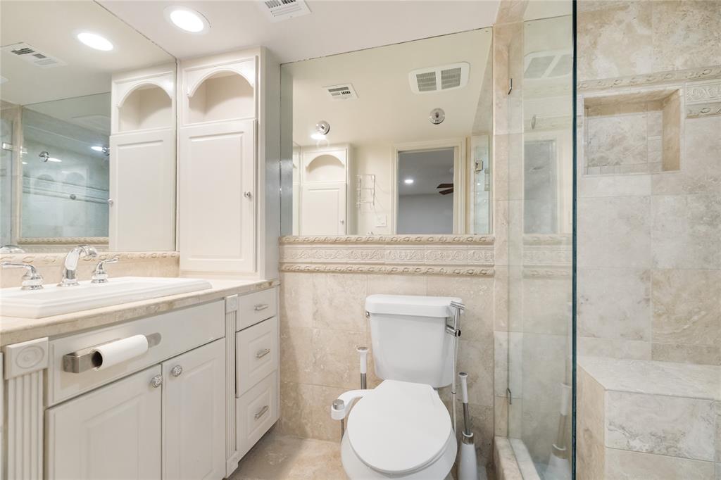13 Whistlers Court, The Woodlands, Texas image 15