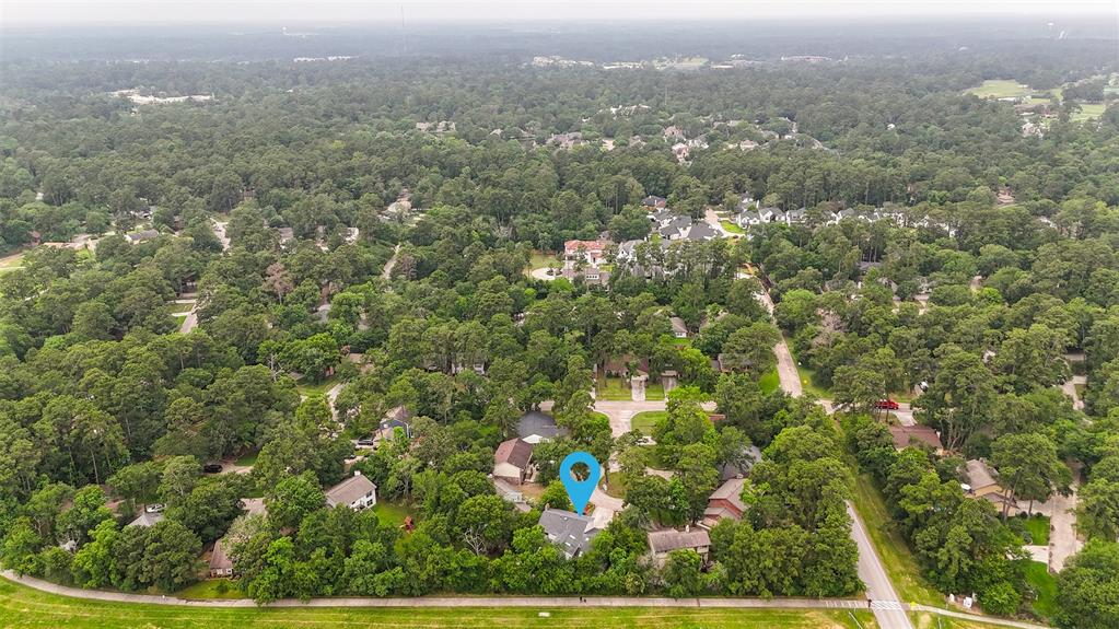 13 Whistlers Court, The Woodlands, Texas image 3