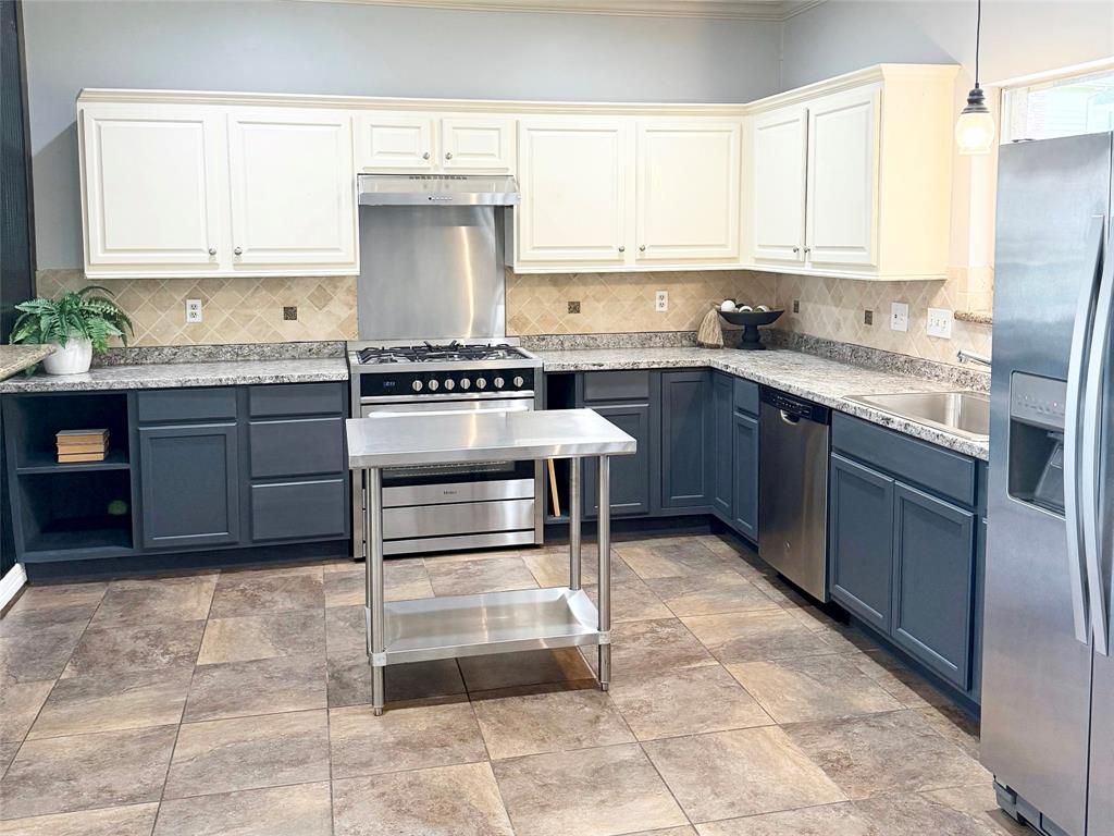 5718 Charlestown Colony Drive, Houston, Texas image 3