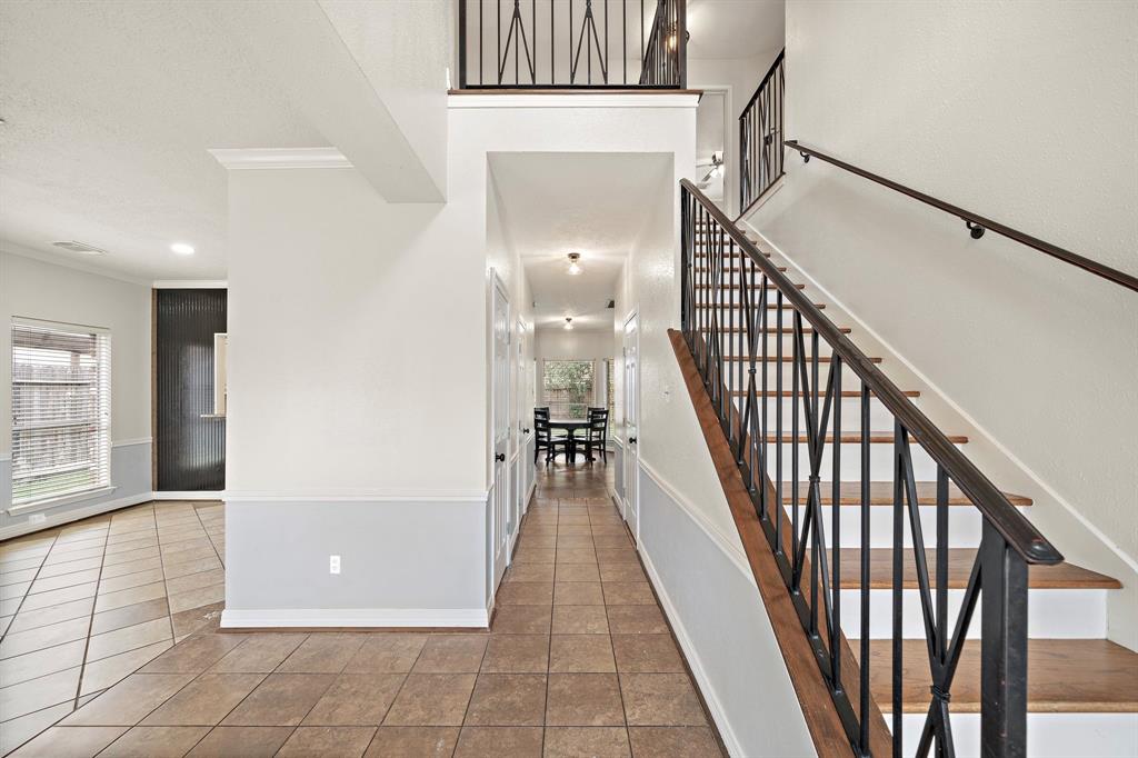5718 Charlestown Colony Drive, Houston, Texas image 2