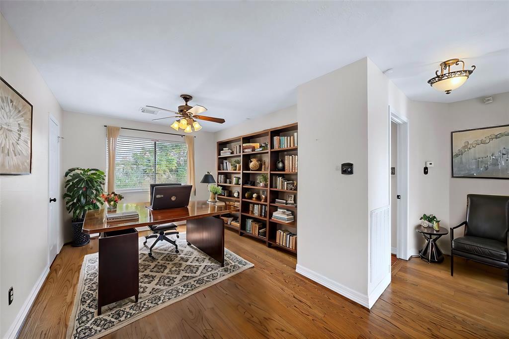 5718 Charlestown Colony Drive, Houston, Texas image 12