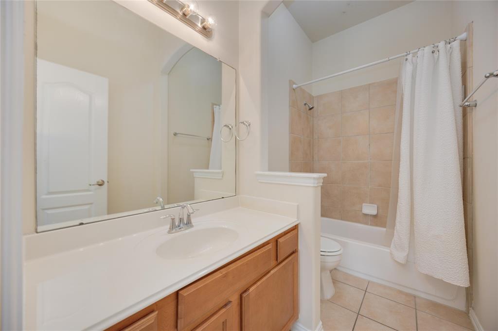 2413 Shorebrook Drive, Pearland, Texas image 31