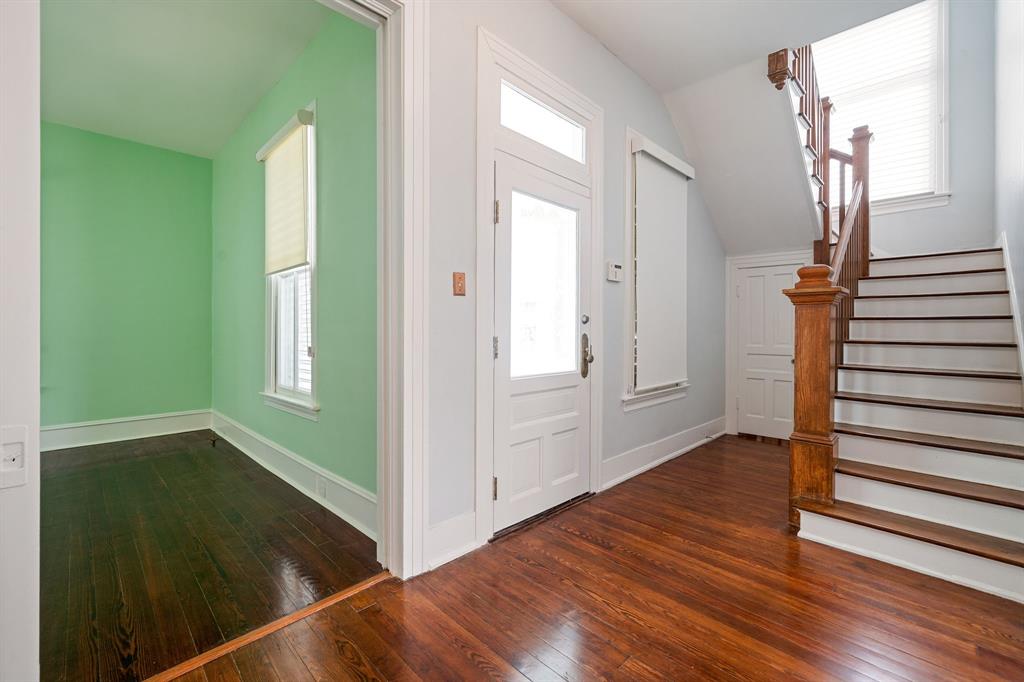 519 13th Street, Galveston, Texas image 3