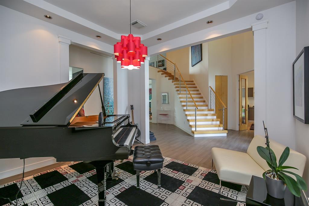 1902 Hollow Wind Drive, Katy, Texas image 5