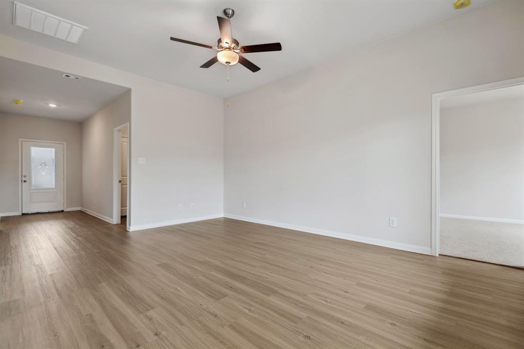 420 Tejas Trail, Waller, Texas image 10