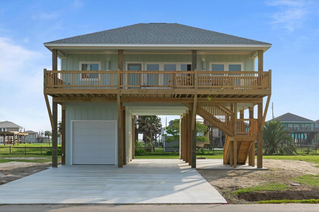 886 Wommack Dr, Crystal Beach, Texas image 1