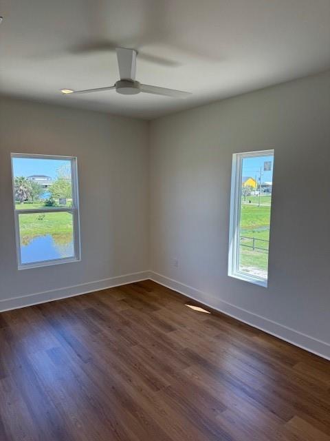 886 Wommack Dr, Crystal Beach, Texas image 4