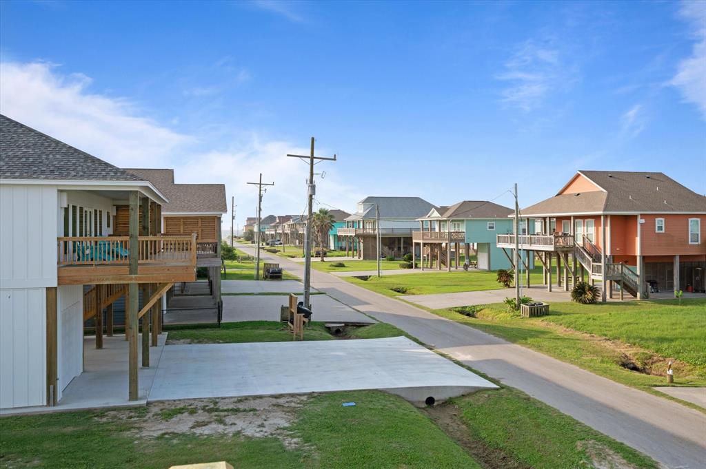 886 Wommack Dr, Crystal Beach, Texas image 7