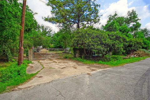 Photo of 7505 Jay Street, Houston, TX 77028 (MLS # 72921967) Photo of 7505 Jay Street, Houston, TX 77028 (MLS # 72921967)