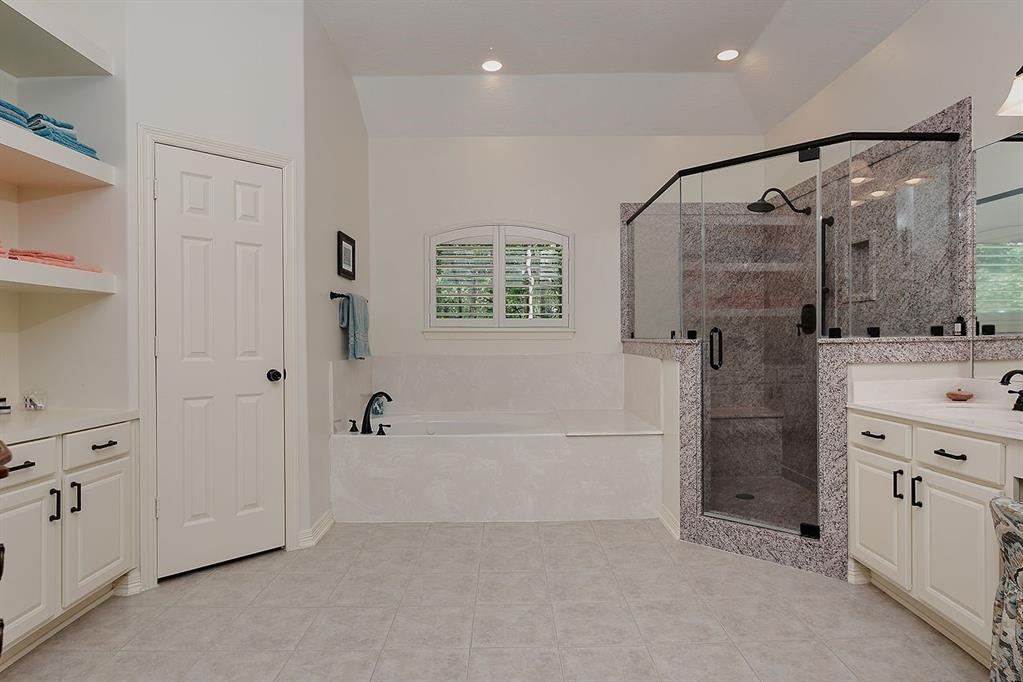 15569 Zoe Loop Drive, Montgomery, Texas image 19