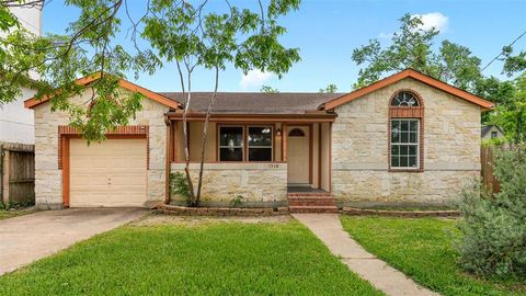 1510 Tarley Street Houston TX 77009