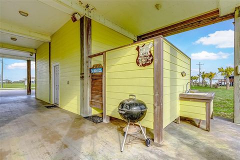 A home in Crystal Beach