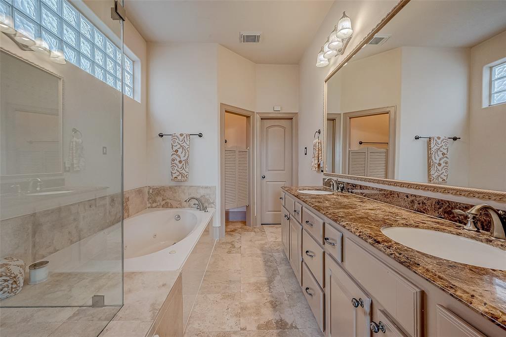 Houston, Texas 77004, United States, 3 Bedrooms Bedrooms, ,4 BathroomsBathrooms,Residential,Pending,132605