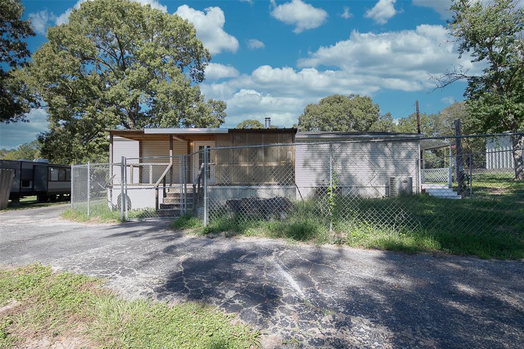 194 Sonnys Lane, Livingston, Texas image 4