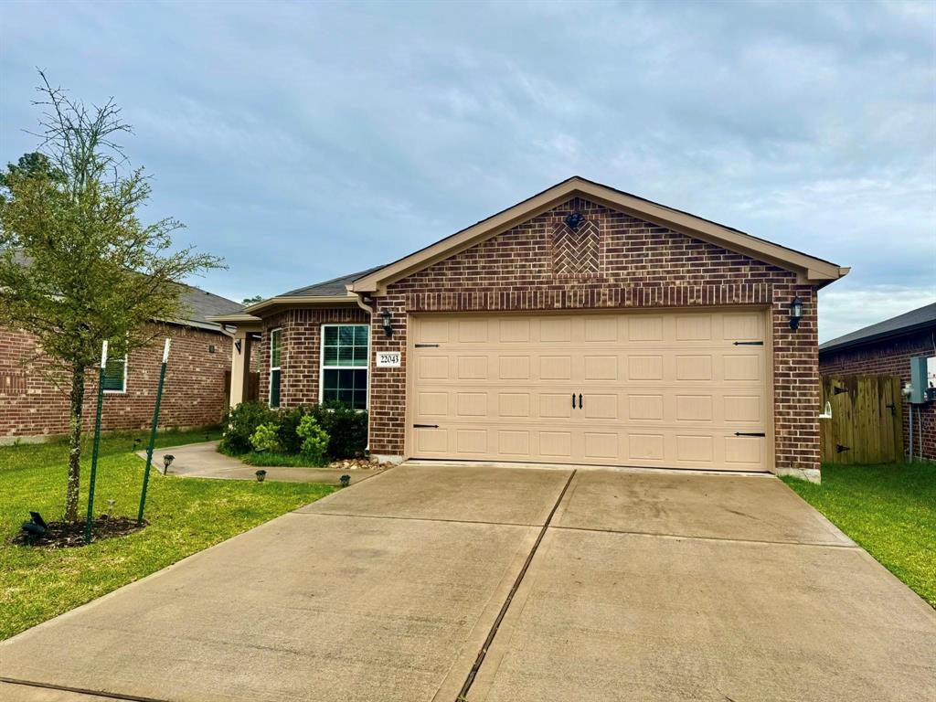 22043 Rocky Reserve Drive, Hockley, Texas image 3