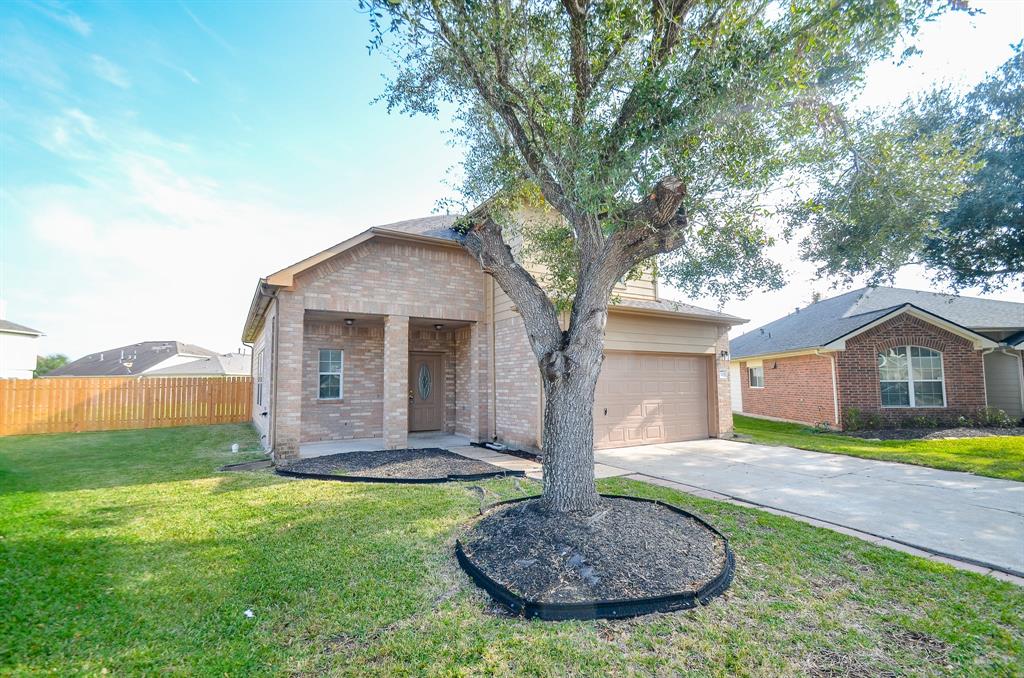 3603 Elmwood Dale Drive, Fresno, Texas image 2