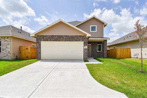 Photo of 2819 Pine Estate Lane, Houston, TX 77014 (MLS # 21890894) Photo of 2819 Pine Estate Lane, Houston, TX 77014 (MLS # 21890894)