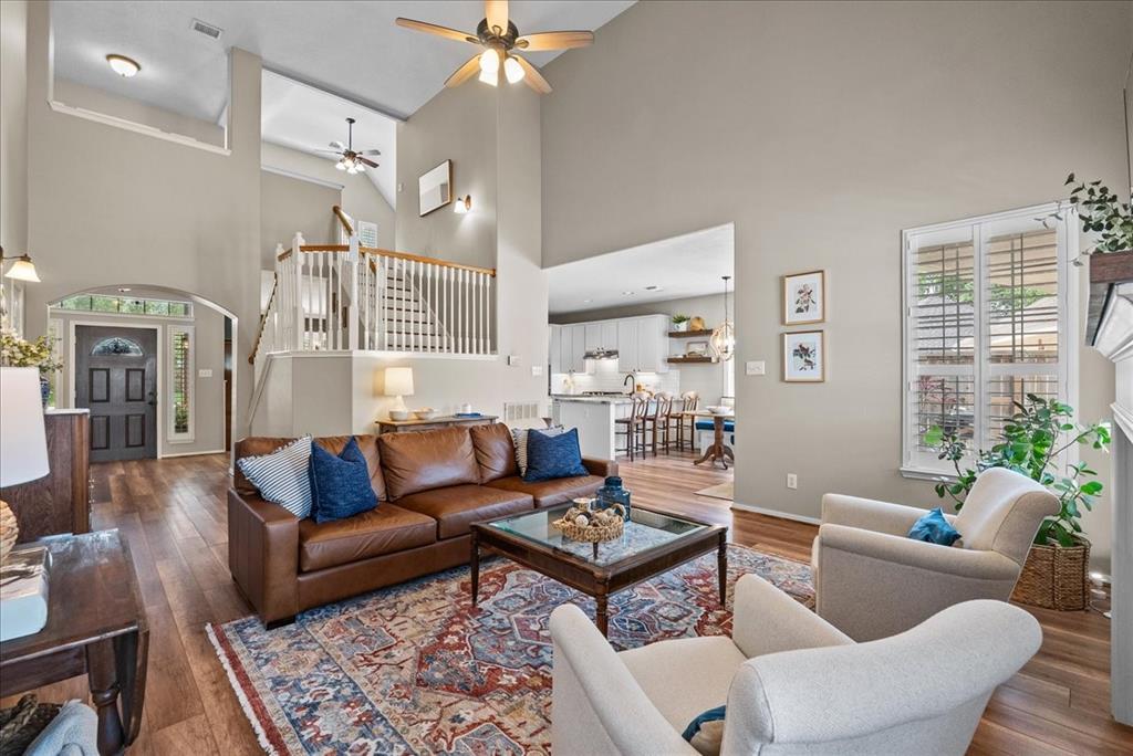 2839 Martina Drive, Friendswood, Texas image 7