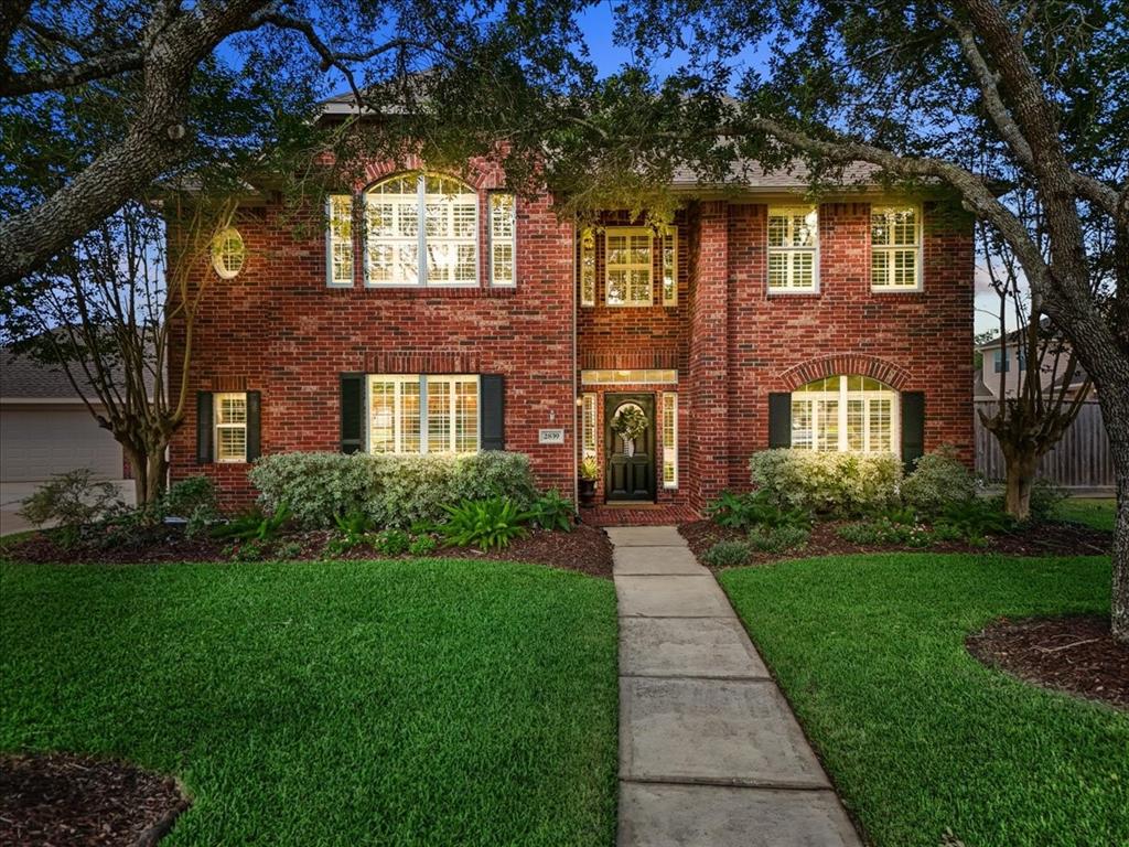 2839 Martina Drive, Friendswood, Texas image 1