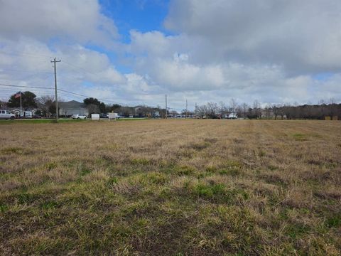Vacant Land For Sale - 0000 Fm 517<br/> Galveston County, Dickinson, TX 77539