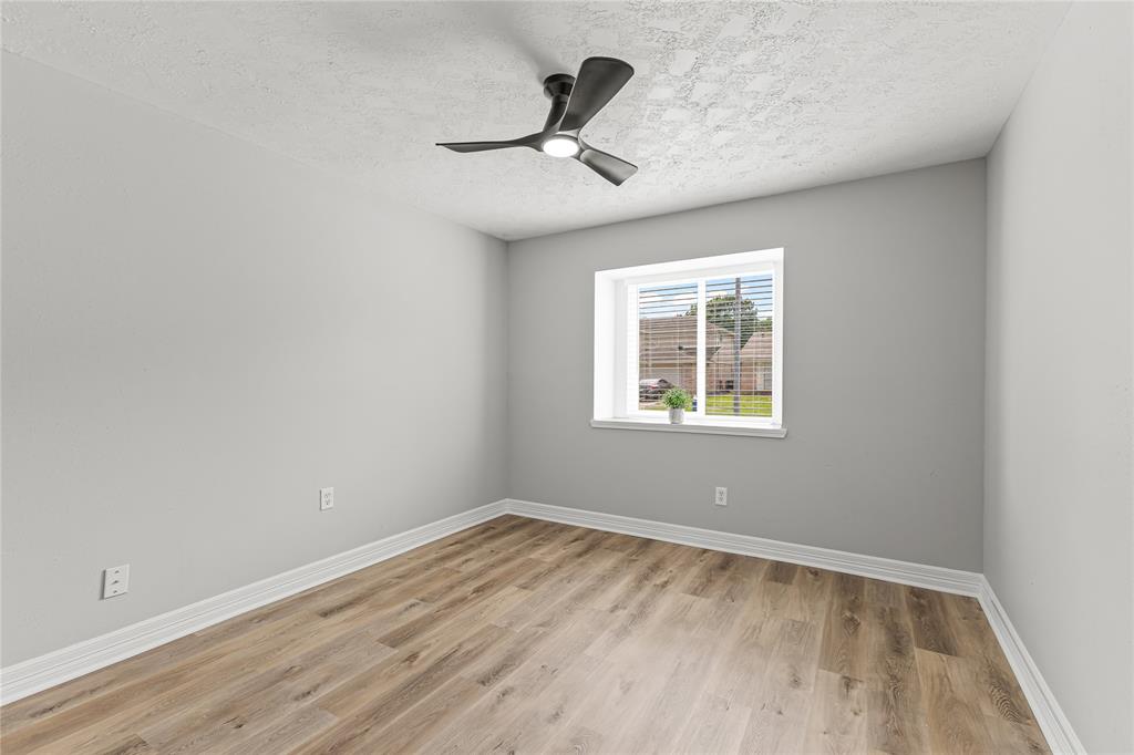 10503 Long River Drive, Sugar Land, Texas image 16