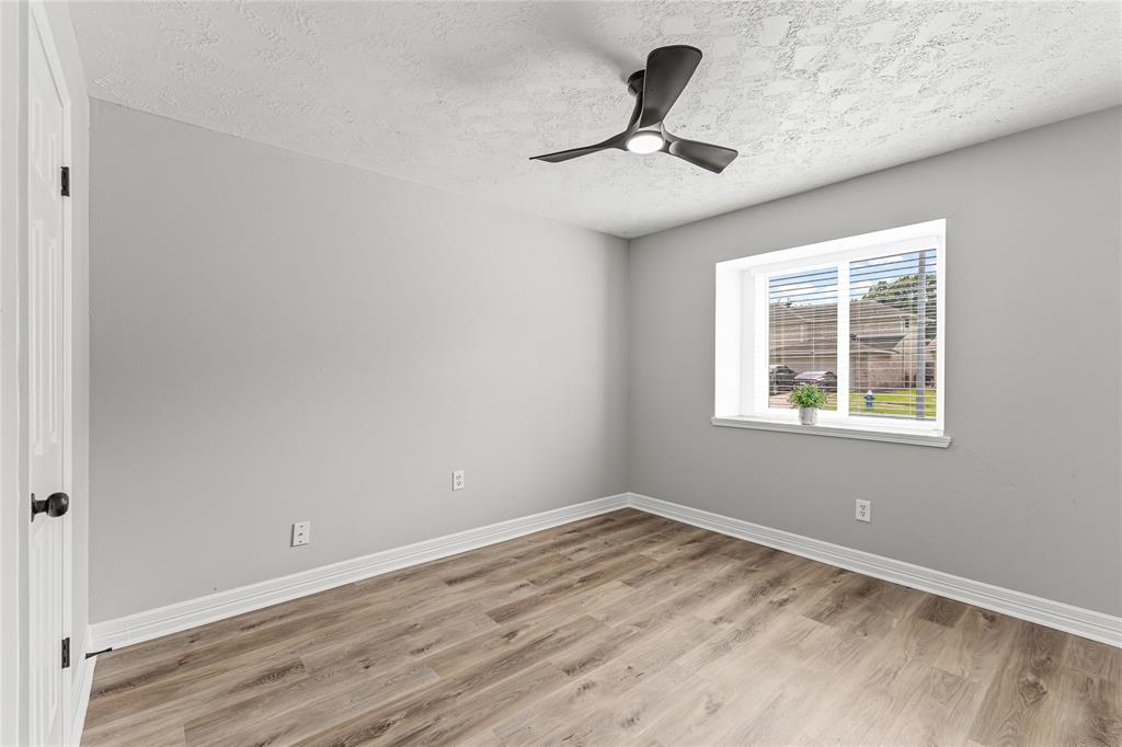 10503 Long River Drive, Sugar Land, Texas image 14