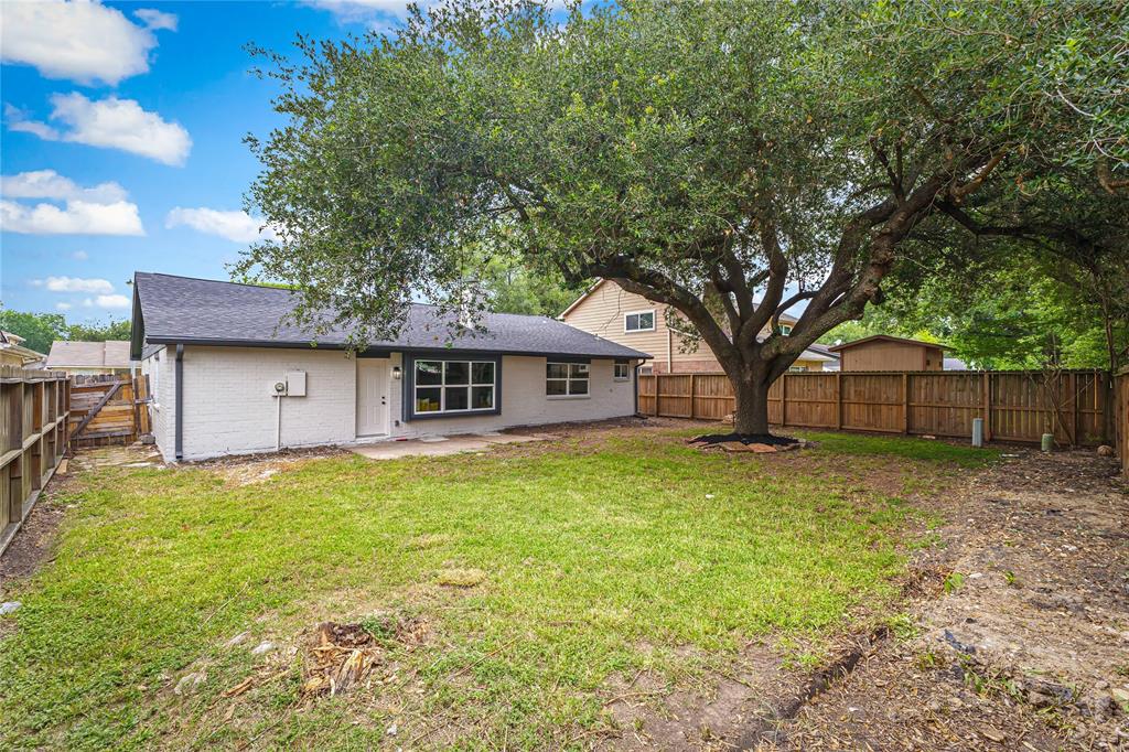 10503 Long River Drive, Sugar Land, Texas image 20